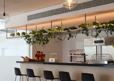 Barra bar cafeteria A prop Centre Esplai